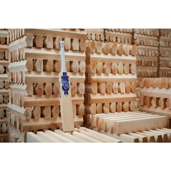 2024 Gunn And Moore Mana DXM Original Cricket Bat 4 2024 Gunn And Moore Mana DXM Original Cricket Bat - Image 4